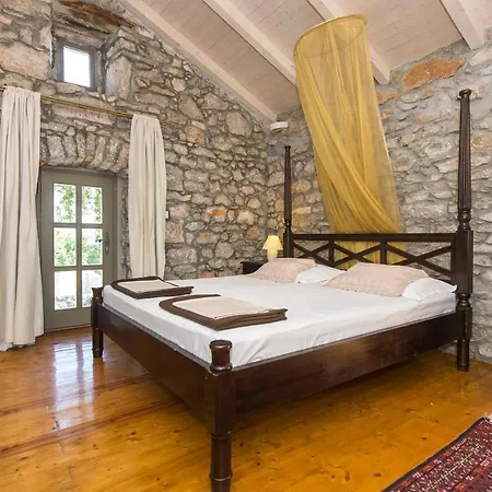 Family Friendly House With A Swimming Pool Bajcici, Krk - 17293 Vikendica
