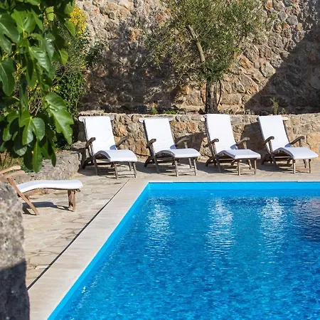Family Friendly House With A Swimming Pool Bajcici, Krk - 17293 بيت للعطل