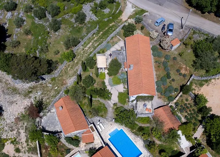 Family Friendly House With A Swimming Pool Bajcici, Krk - 17293 * Malinska