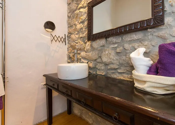Casa vacanze Family Friendly House With A Swimming Pool Bajcici, Krk - 17293 *