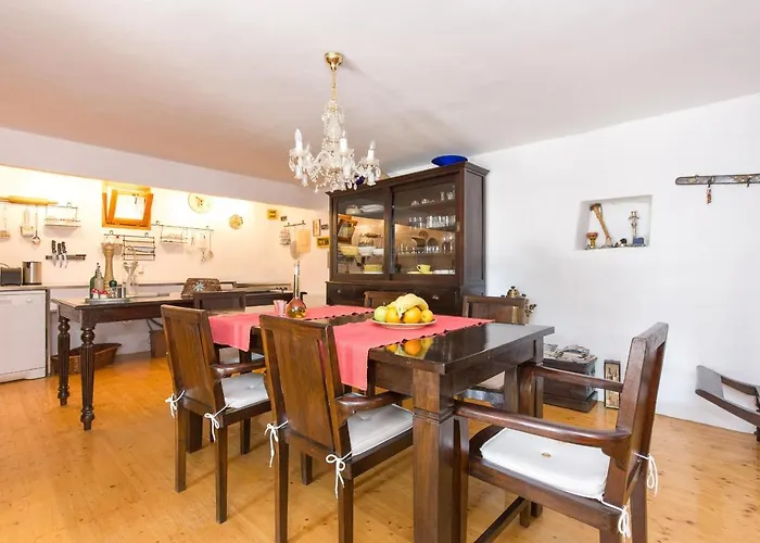 Casa vacanze Family Friendly House With A Swimming Pool Bajcici, Krk - 17293 Malinska
